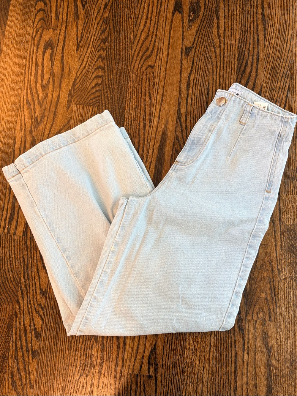 New Zara light blue high-waisted wide-leg jeans in a US 4